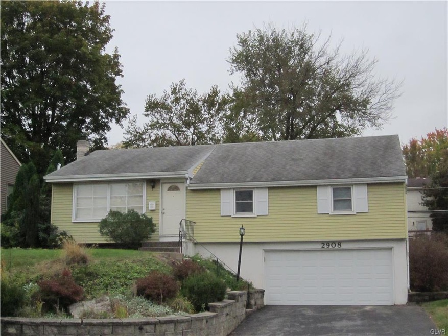 2908 Reading Rd, Allentown, PA 18103 - photo 1