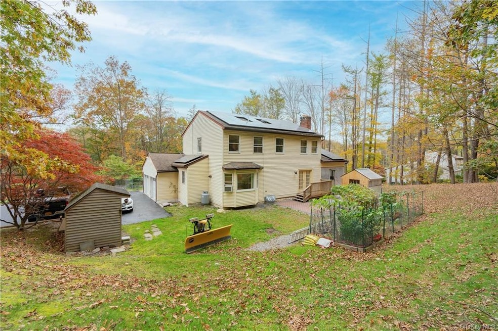 5 Sachs Ct, Hopewell Junction, NY 12533 - photo 1