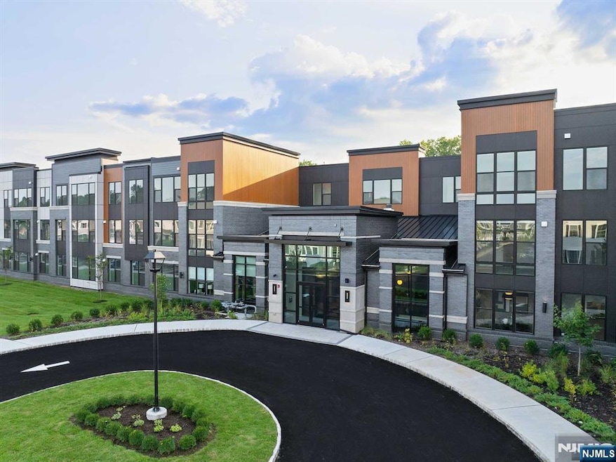 18 Park Ave unit 1319, Old Tappan, NJ 07675 - photo 1