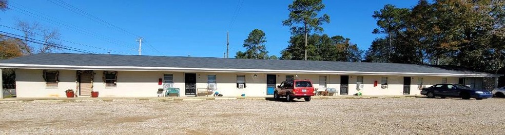 2106 Martin Luther King Junior Dr, Albany, GA 31701 - photo 1