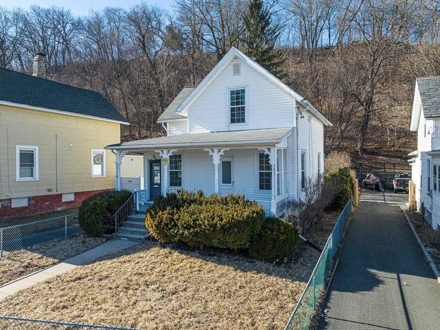 29 Temple St, Holyoke, MA 01040 - photo 1