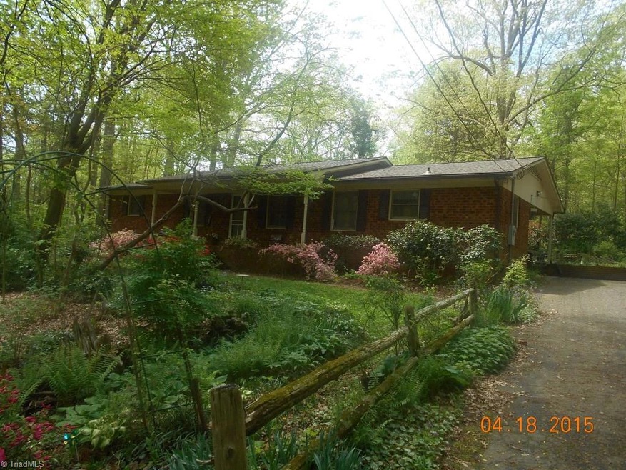 823 Mountain Rd, Asheboro, NC 27205 - photo 1