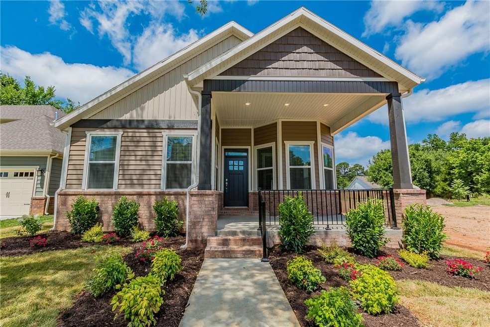 923 N Main St, Bentonville, AR 72712 - photo 1