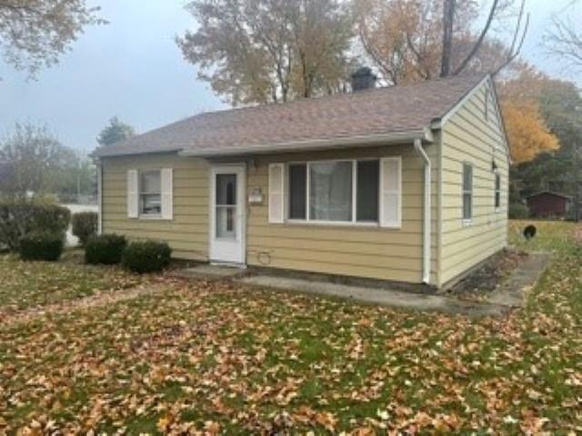 210 W Wolf Ave, Elkhart, IN 46516 - photo 1