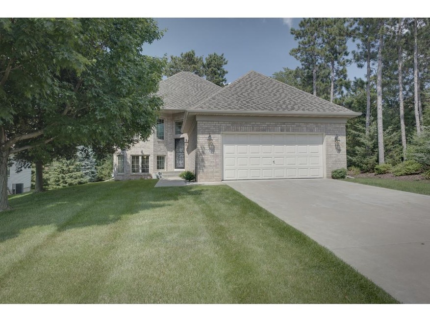 Welcome to 2009 White Pine Road, Hudson WI 54016