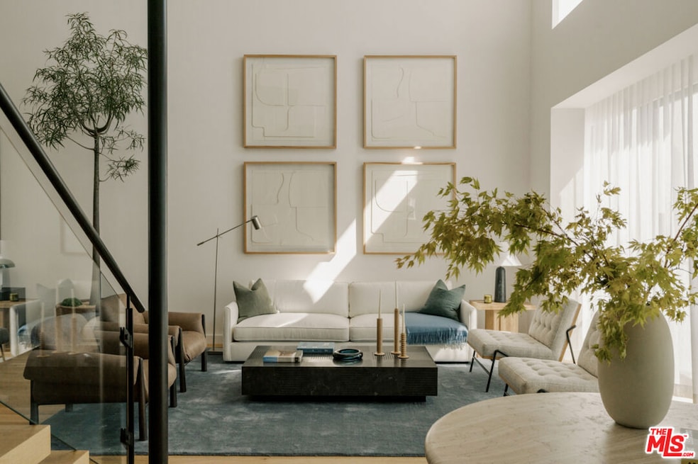 702 N Doheny Dr unit TH8, West Hollywood, CA 90069 - photo 1