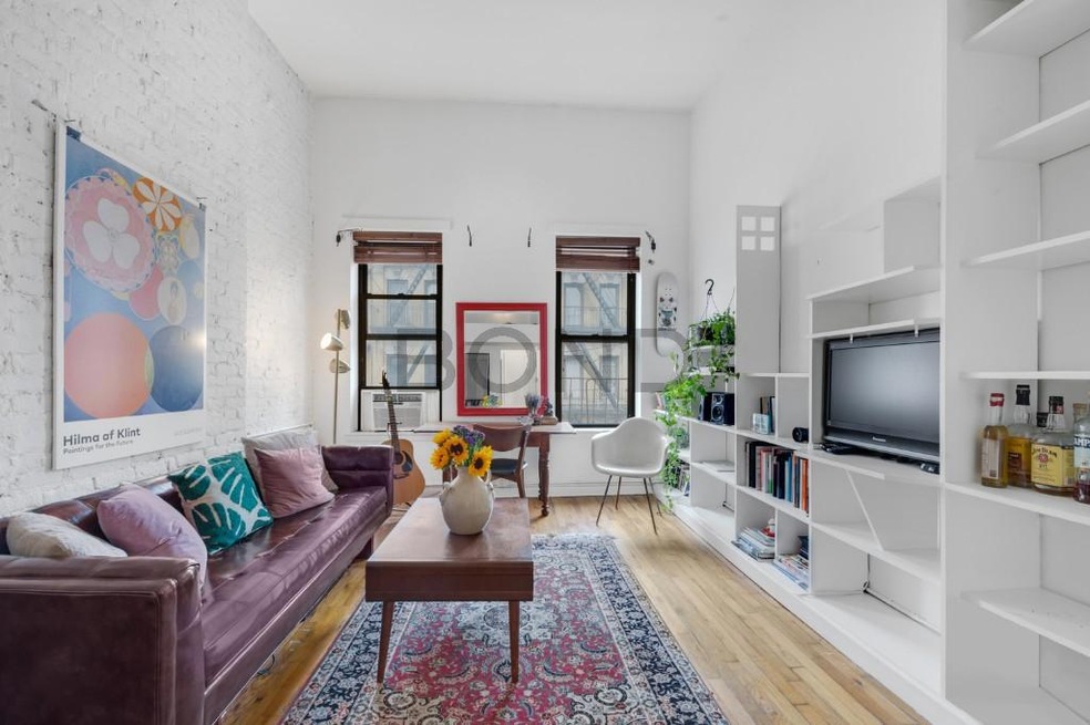 143 Sullivan St unit 15, New York, NY 10012 - photo 1