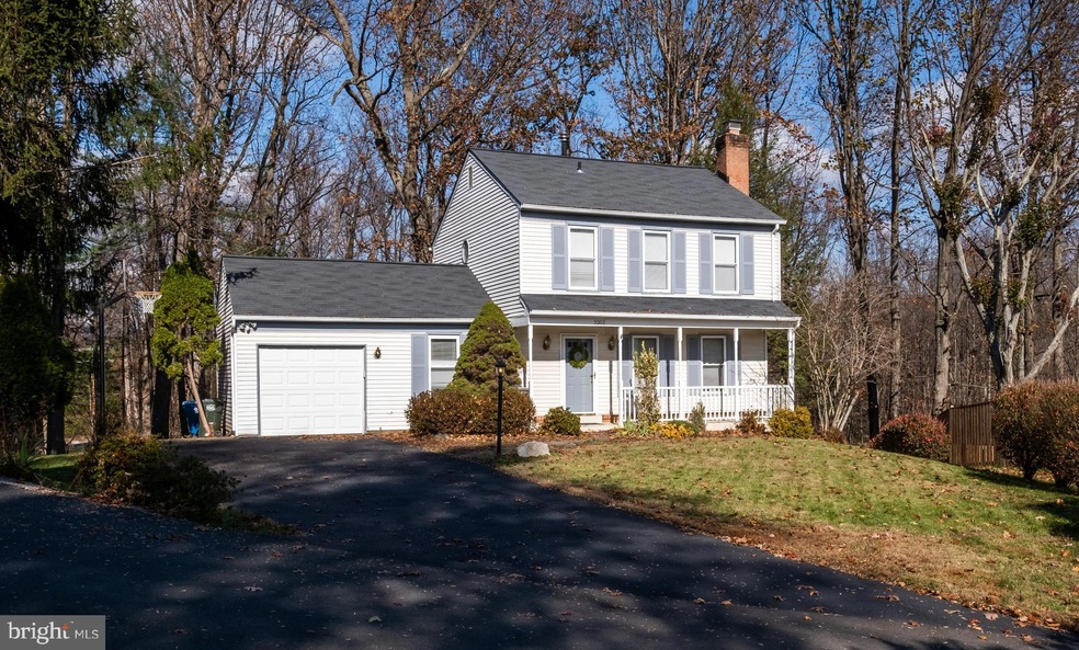 5302 Hampton Forest Way, Fairfax, VA 22030 - photo 1