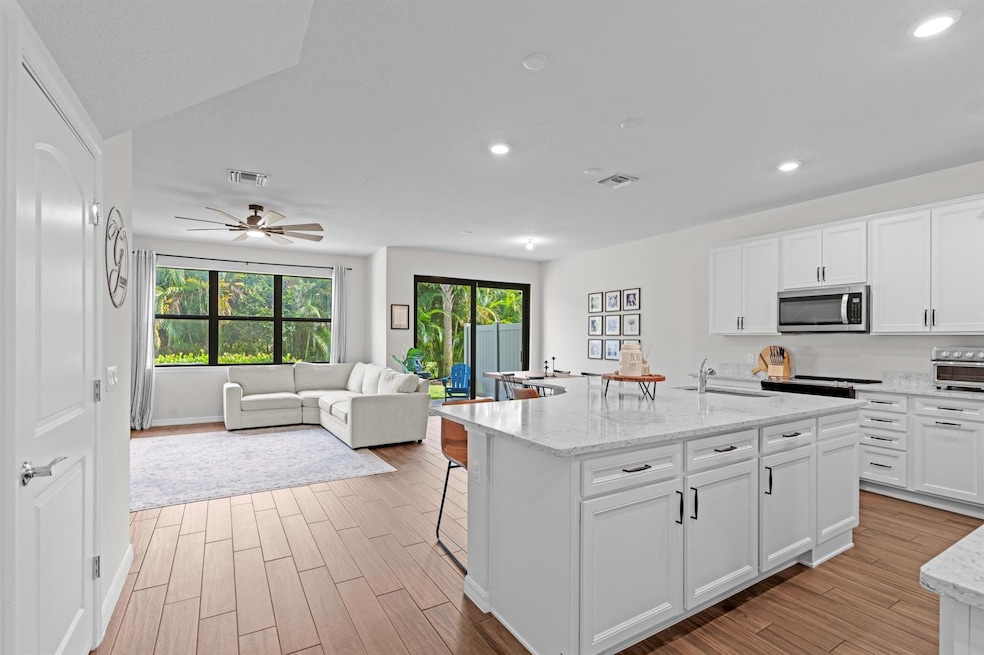 8209 Cinch Way, Lake Worth, FL 33467 - photo 1