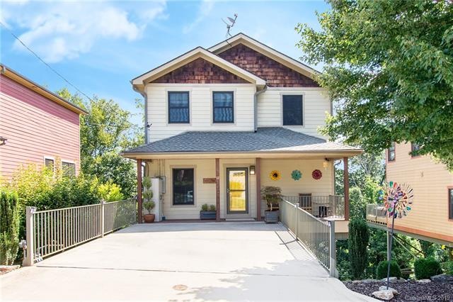 Walkable to all of West Asheville amenities! 180 degree views!