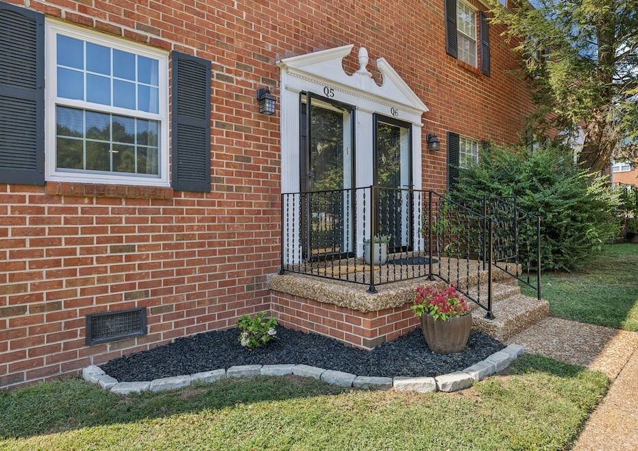 601 Boyd Mill Ave unit Q5, Franklin, TN 37064 - photo 1