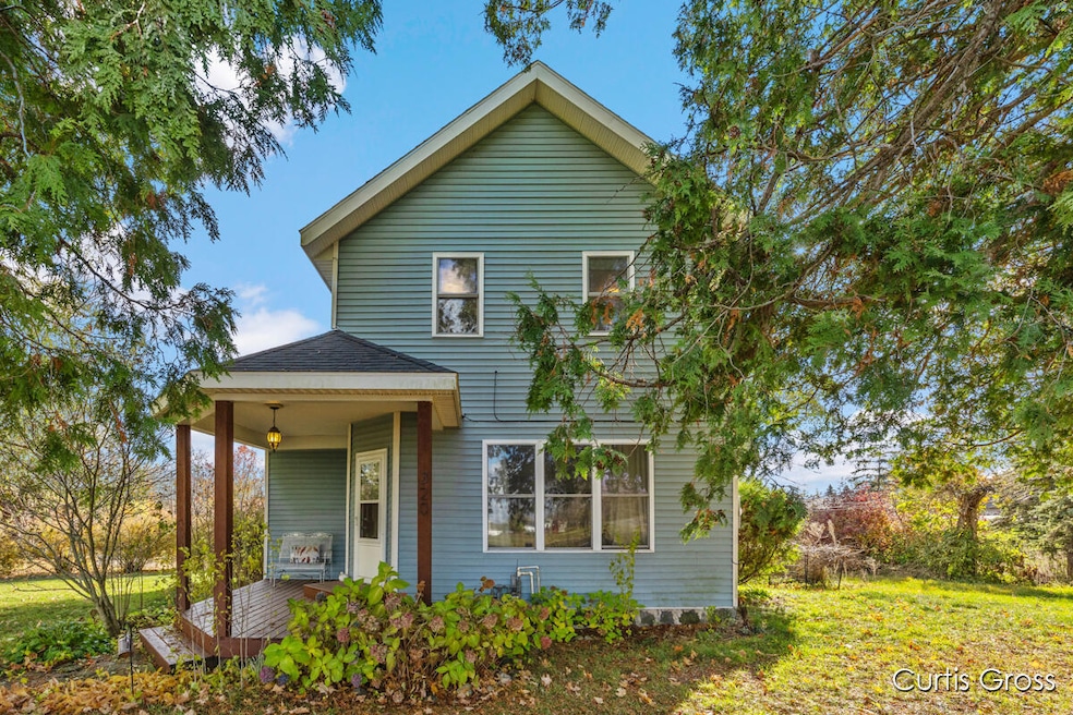 320 W Pine St NE, Cedar Springs, MI 49319 - photo 1