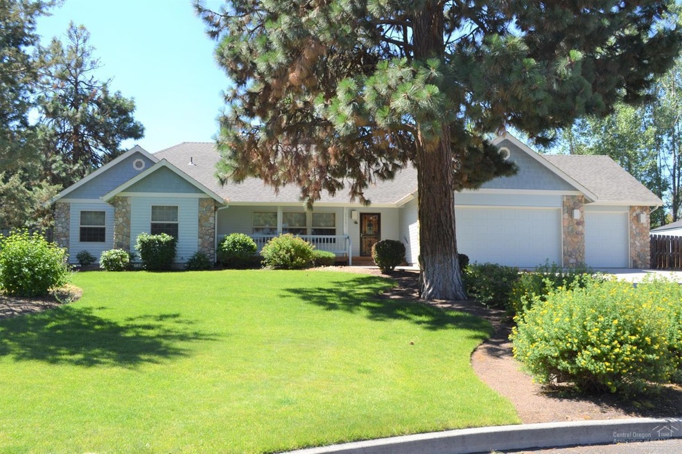 21181 Cultus Mountain Ct, Bend, OR 97702 - photo 1