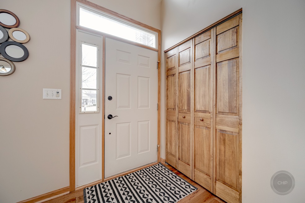 24320 Hemlock Dr, Plainfield, IL 60585 - photo 1