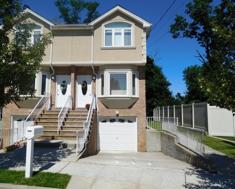 EXTERIOR 75 GWENN LOOP