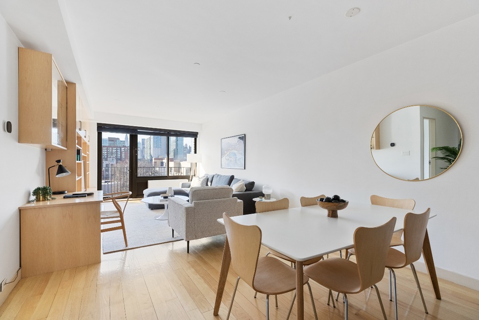 Sold $1,600,000 • Co-Listing Agent