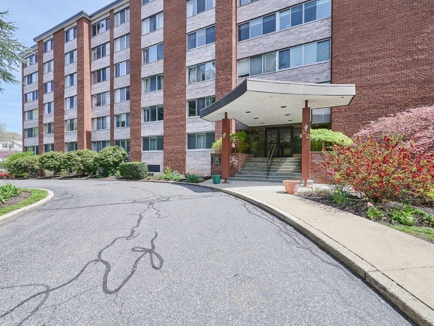 Sargent Estates unit 406, Brookline, MA 02445 - photo 1