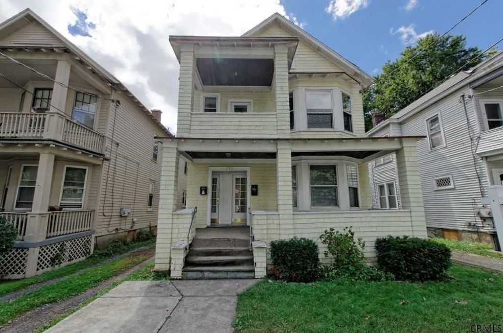 752 Myrtle Ave, Albany, NY 12208 - photo 1