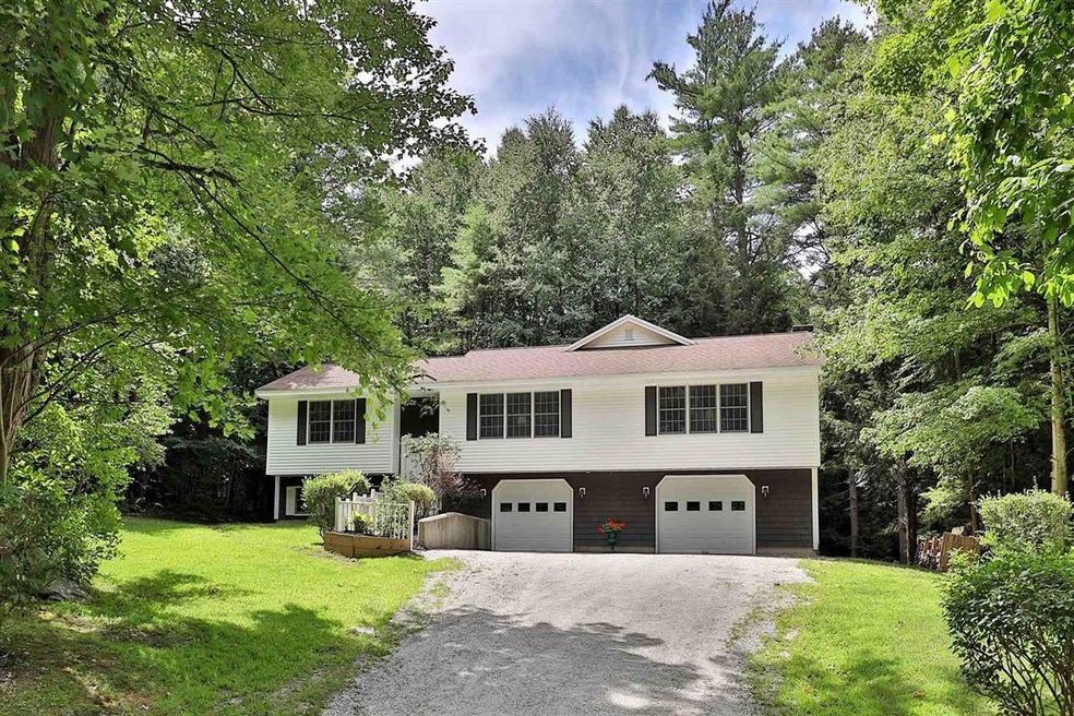 418 Campbell Rd, Center Rutland, VT 05736 - photo 1