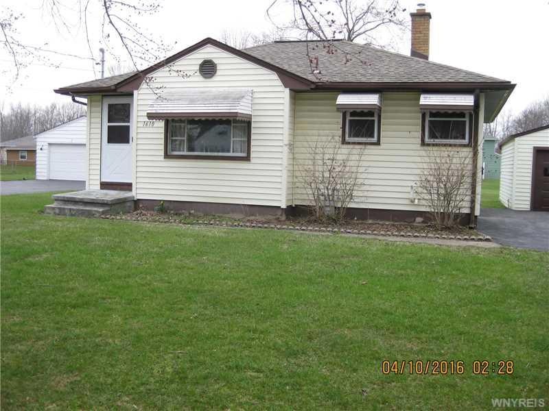 1610 Moll St, North Tonawanda, NY 14120 - photo 1