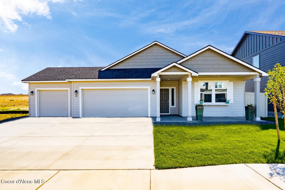 For Sale $544,990 • Co-Listing Agent