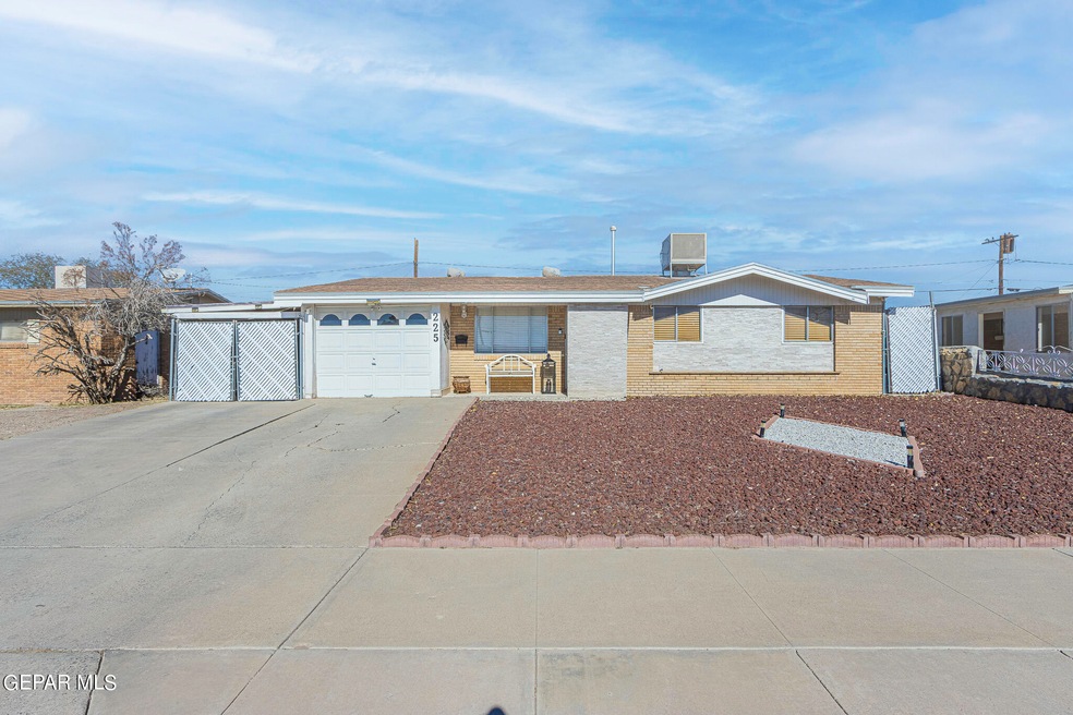 225 Cullen Ave, El Paso, TX 79915 - photo 1