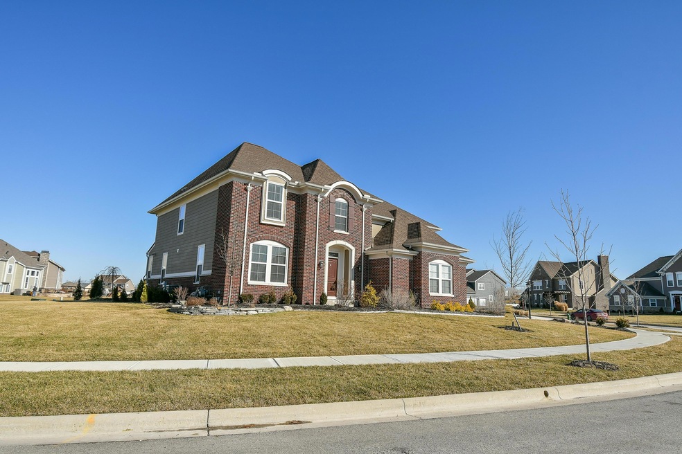 5637 Newtonmore Pl--40