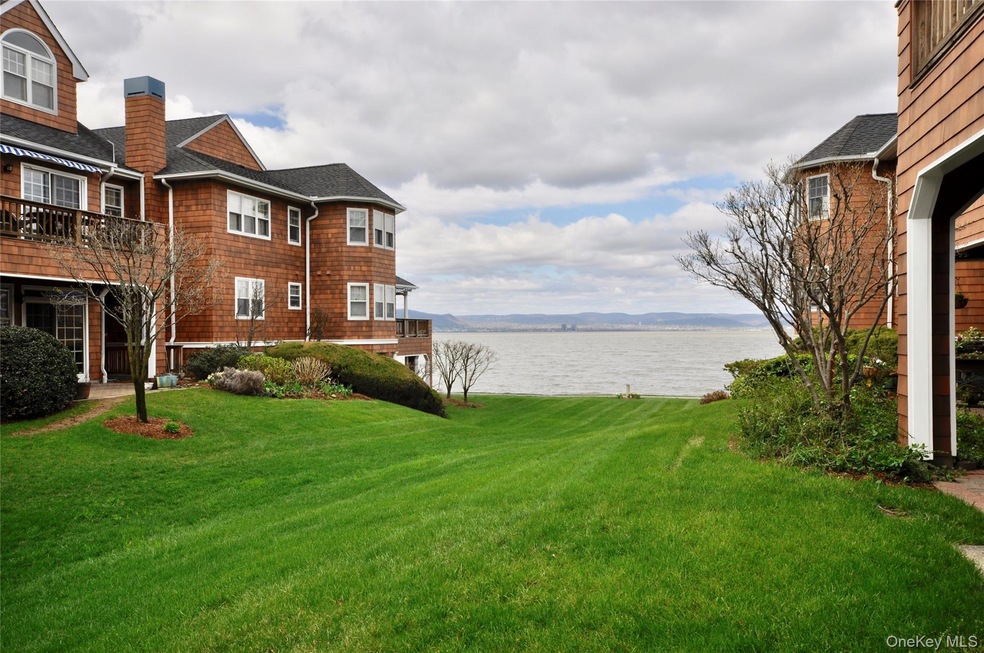501 Half Moon Bay Dr, Croton On Hudson, NY 10520 - photo 1