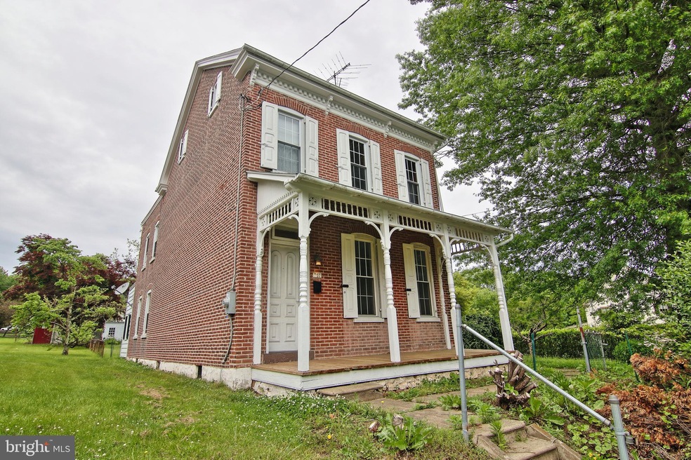 707 S Reading Ave, Boyertown, PA 19512 - photo 1