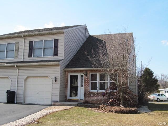 102 Ariel Ct, Stockertown, PA 18083 - photo 1