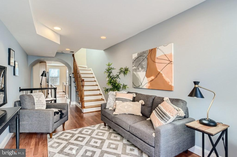 2211 Canary Ct, Baltimore, MD 21231 - photo 1