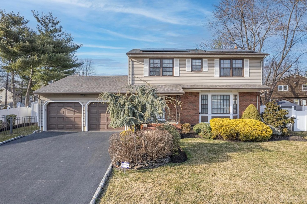 5 Diamond Dr, Edison, NJ 08820 - photo 1