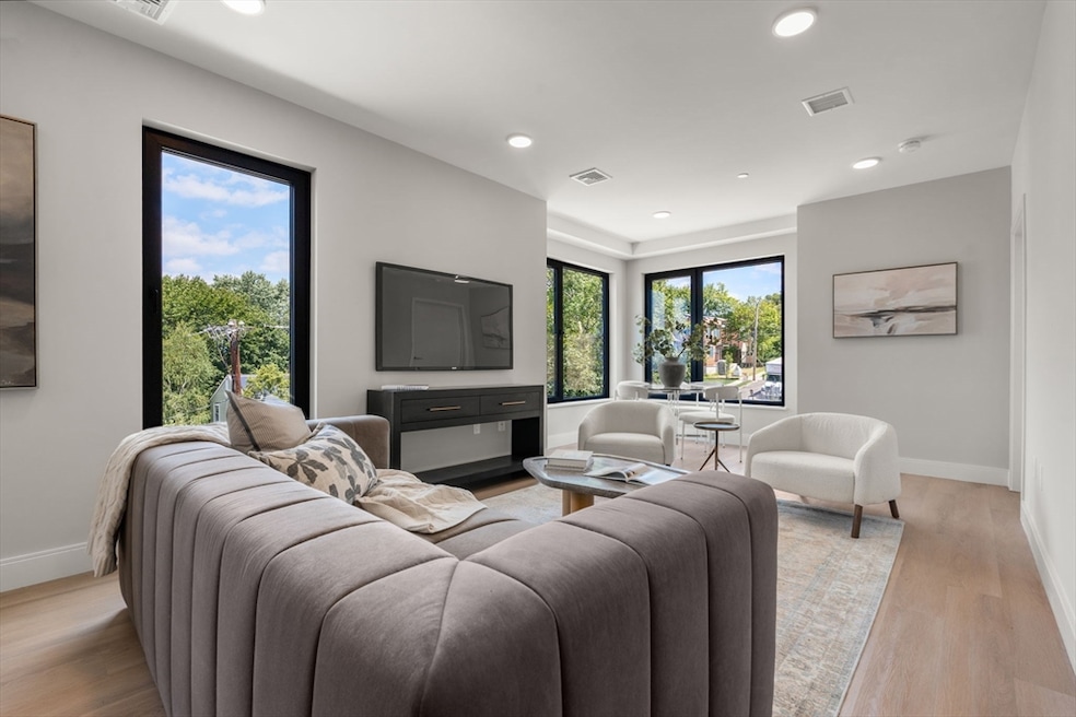 For Sale $995,000 • Co-Listing Agent