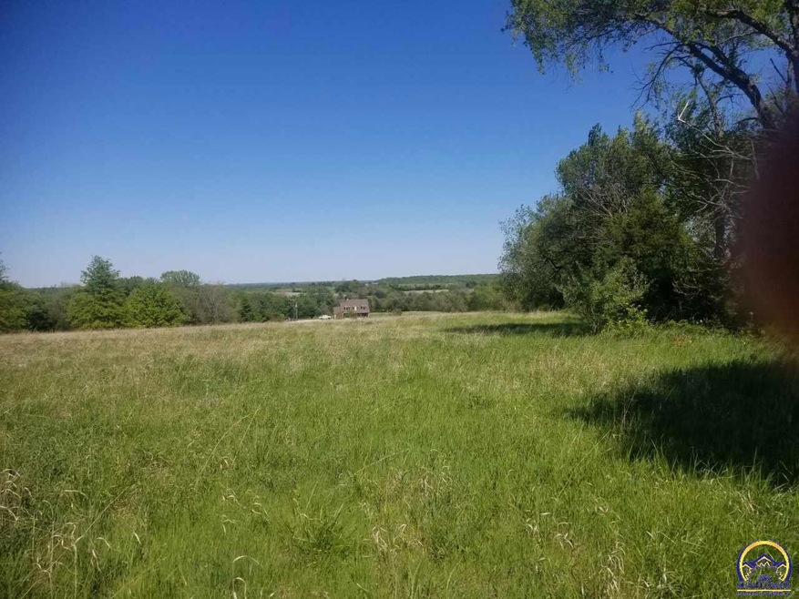 10700 SW Auburn Rd, Wakarusa, KS 66546 - photo 1