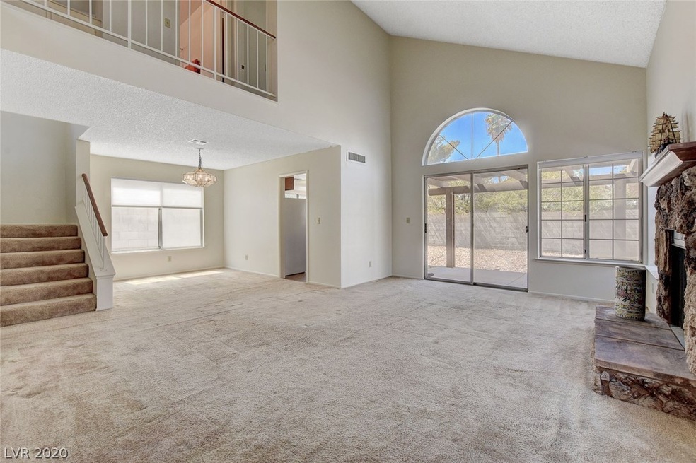 Vaulted Ceiling, Living Room