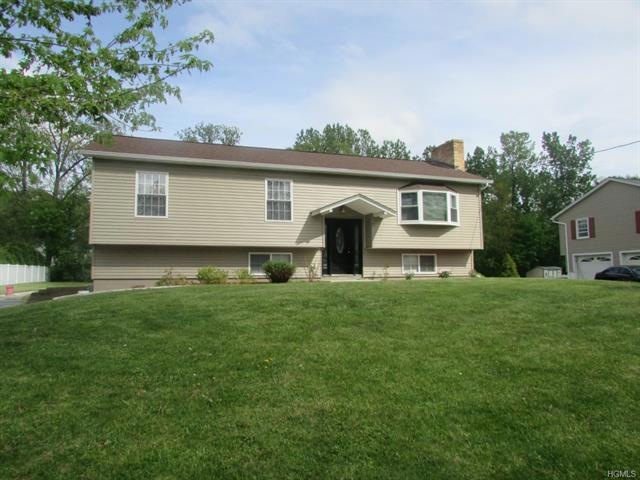 7 Princess Ln, Newburgh, NY 12550 - photo 1