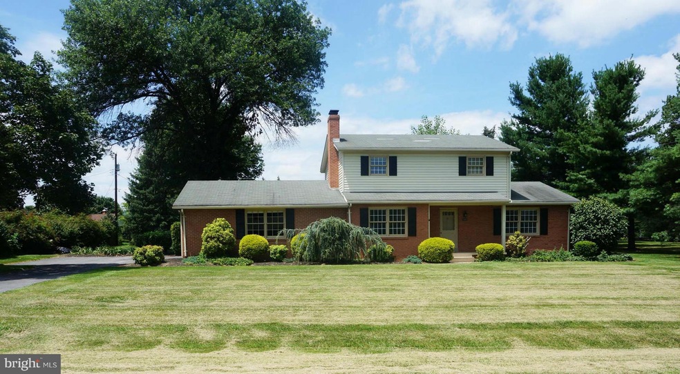 7932 Edgewood Farm Rd, Frederick, MD 21702 - photo 1