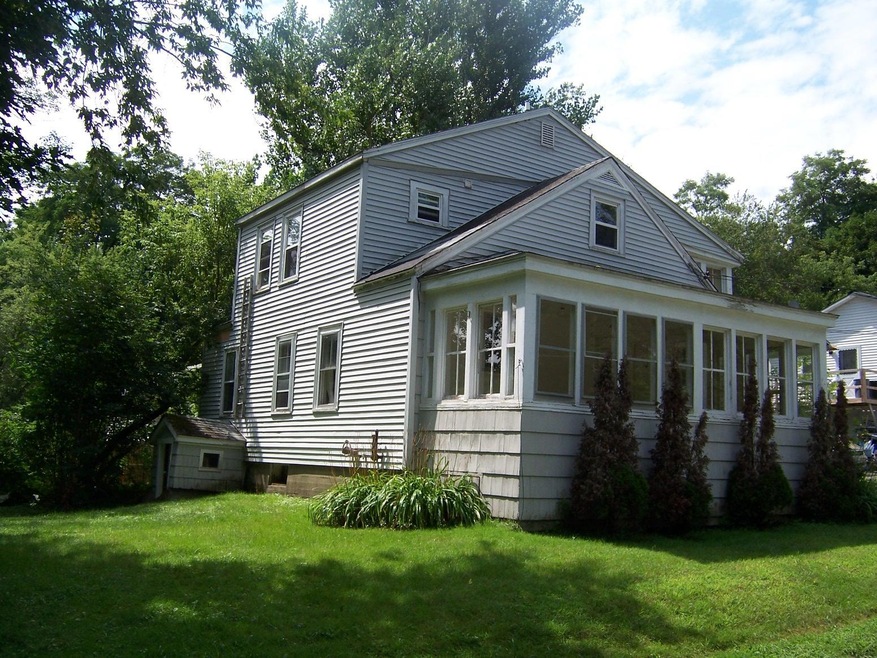 10 Glidden St Waterville 002