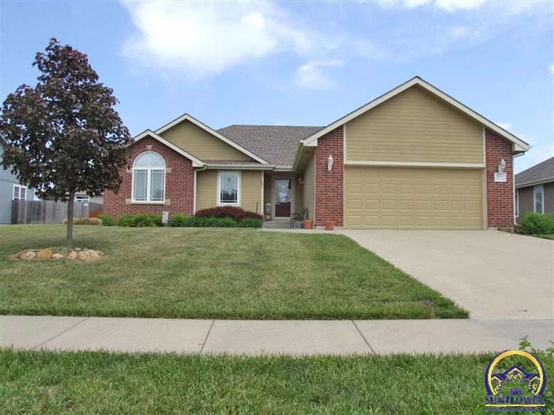 4344 SW Misty Harbor Ave, Topeka, KS 66610 - photo 1