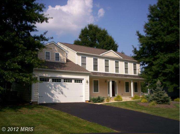 19227 Jamestown Dr, Hagerstown, MD 21742 - photo 1