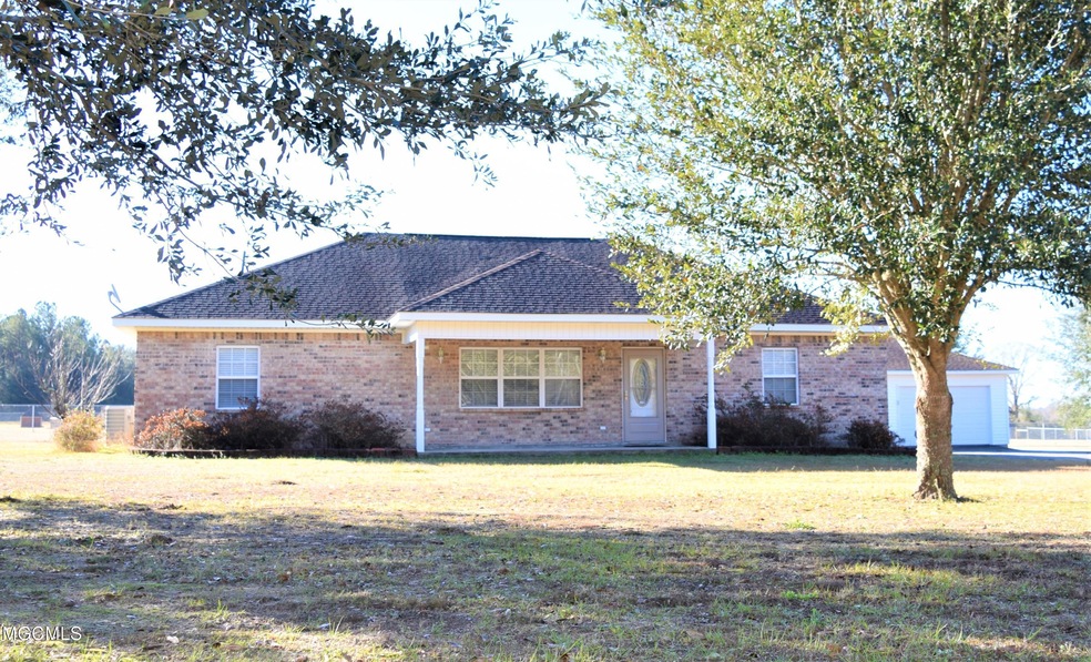 147 Howell Ferry Rd, Lucedale, MS 39452 - photo 1