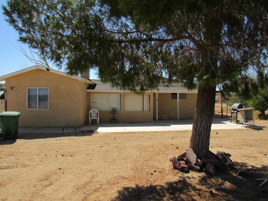 3303 46th St W, Rosamond, CA 93560 - photo 1