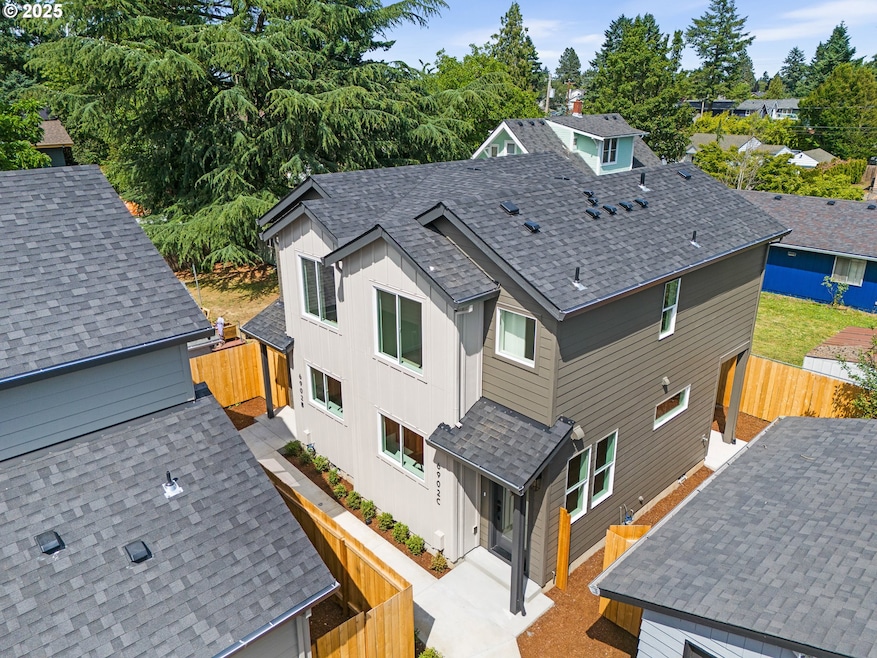 6902 SE 77th Ave unit B, Portland, OR 97206 - photo 1