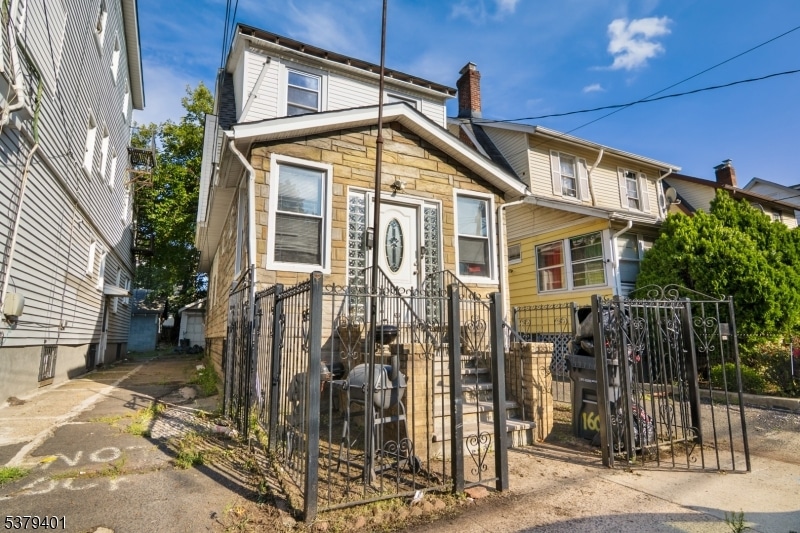 160 Isabella Ave, Newark, NJ 07106 - photo 1