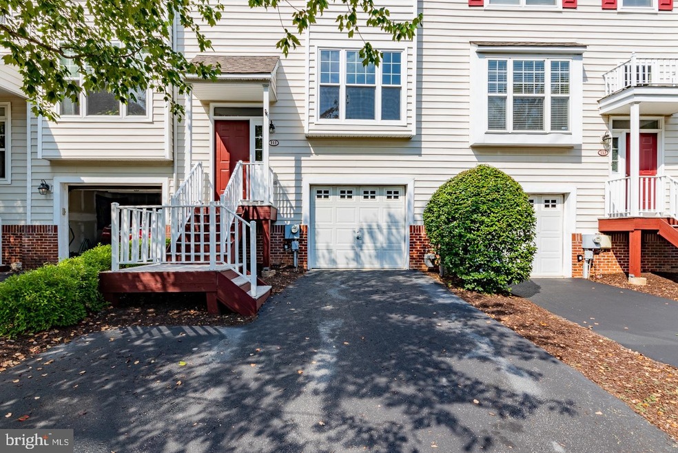 111 Stratford Ct, Malvern, PA 19355 - photo 1