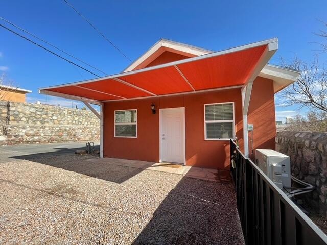 2521 Richmond Ave unit Casita, El Paso, TX 79930 - photo 1