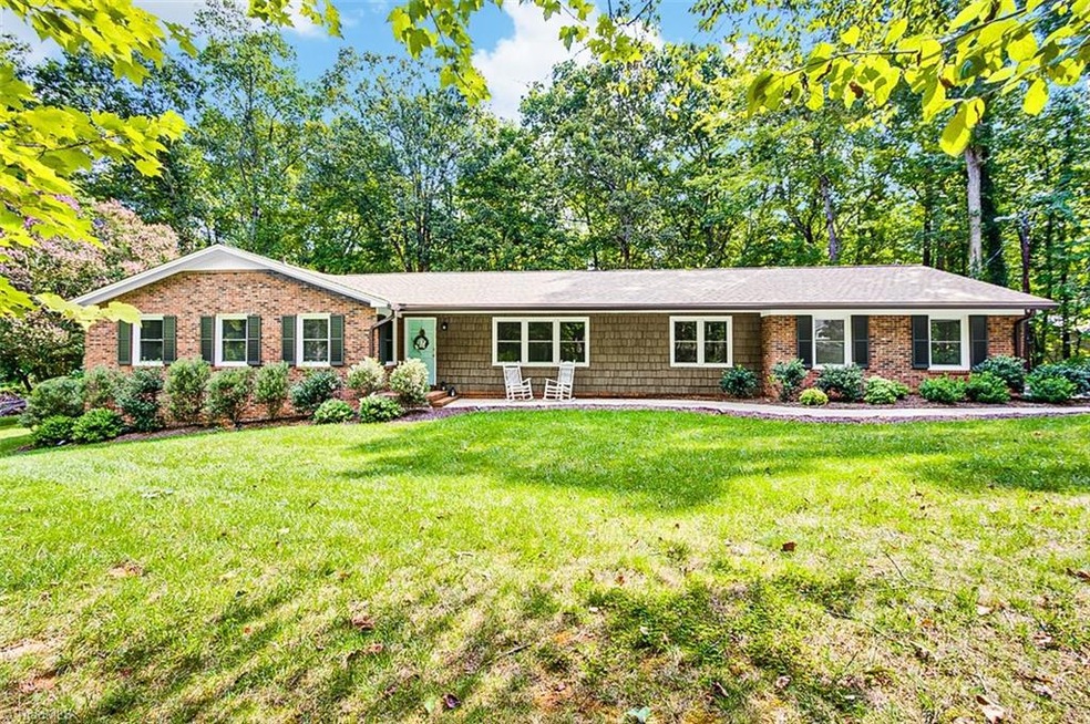 1913 Brook Dr, Asheboro, NC 27205 - photo 1