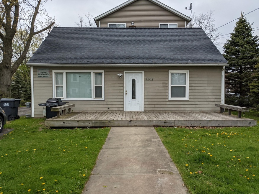 1202 Euclid