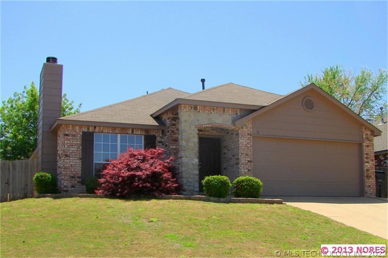1432 E 138th St, Glenpool, OK 74033 - photo 1