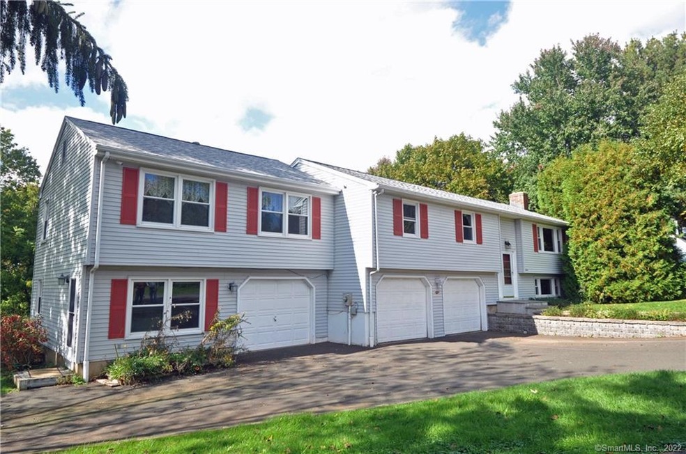 7 Arrowwood Dr, Cromwell, CT 06416 - photo 1